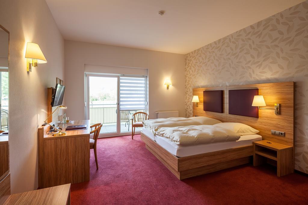 Hotel Pfaffenhofen Schwabenheim an der Selz Номер фото